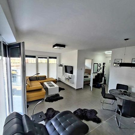 Apartament Amon Nr 5 Darłowo Exterior photo