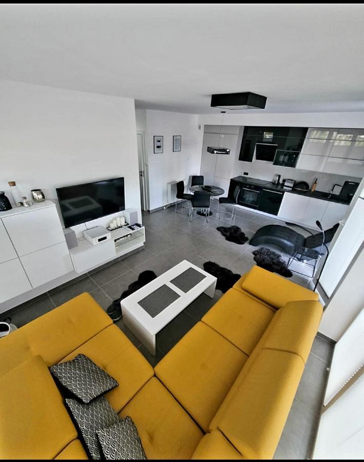 Apartament Amon Nr 5 Darłowo Exterior photo