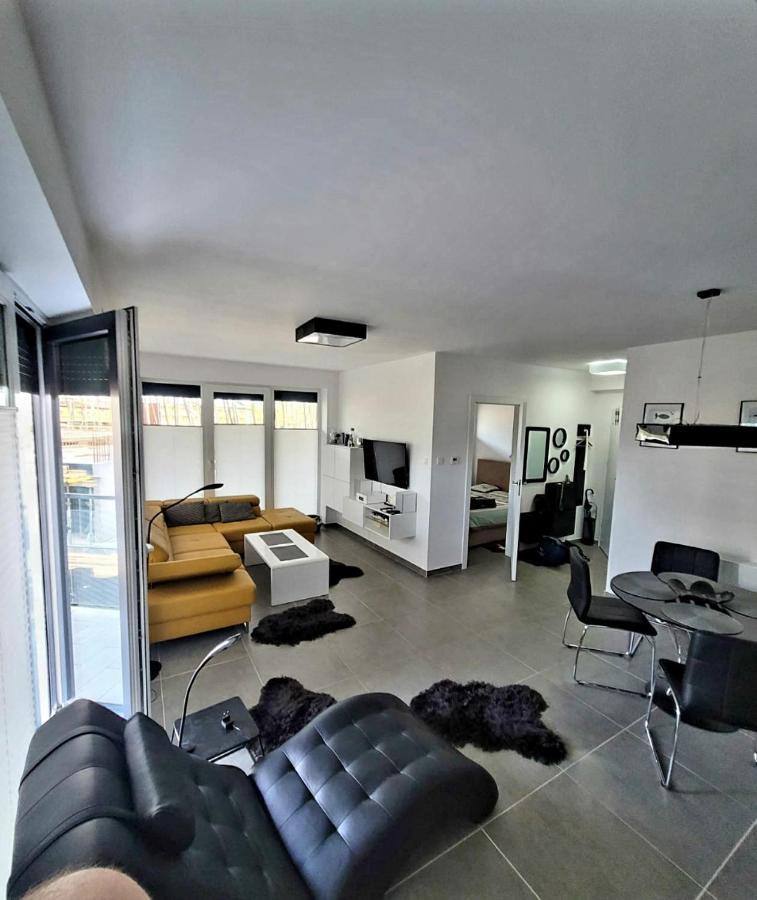 Apartament Amon Nr 5 Darłowo Exterior photo